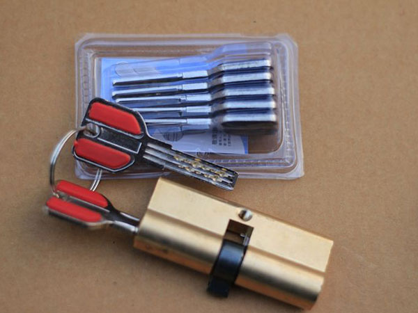 工农24小时上门开锁公司